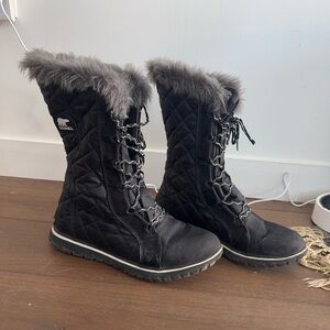 Sorel Women's Black Quilted Winter Boots